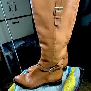 Louise et Cie boots, worn once, size 7, beautiful!